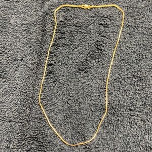 14k gold necklace 16” 3.7g